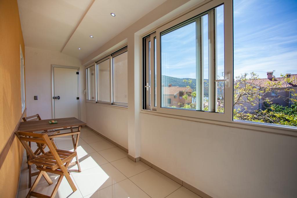 Apartman Petra Cres Buitenkant foto